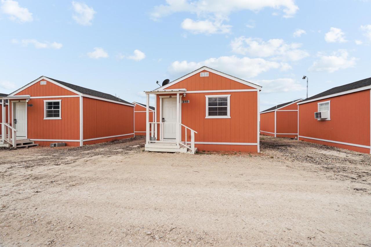 The Resource Inn -Big Lake Tx מראה חיצוני תמונה